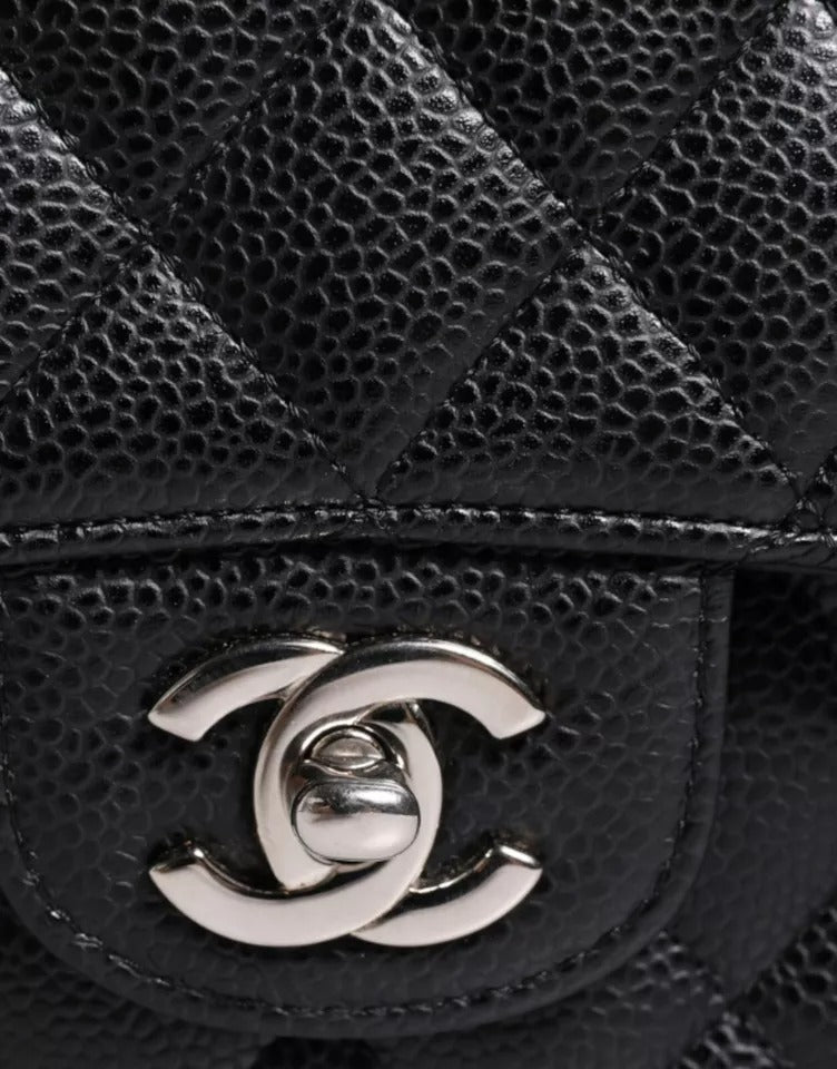 CHANEL - Classic Double Flap Bag I Svart Caviar | Series 11